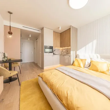 Apartman Under Castle Near Danube