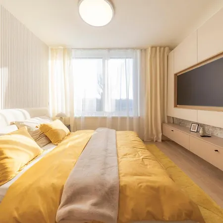 Under Castle Near Danube Apartman